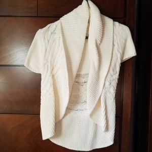 Shortsleeved cardigan